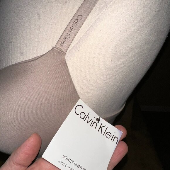 NEW molded cup beige bra underwire CK 38B - Picture 2 of 6